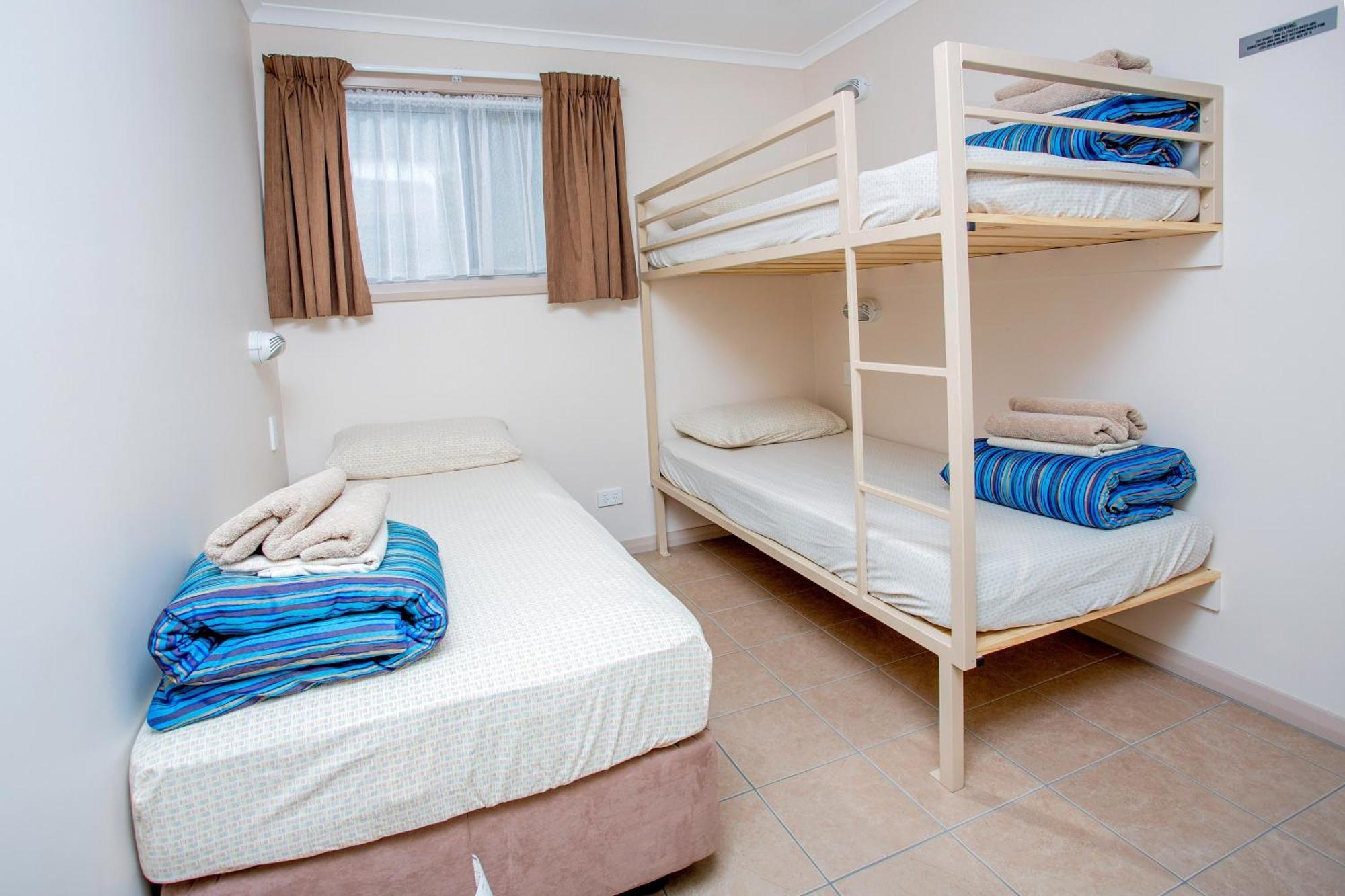 Big4 Easts Beach Holiday Park ไคแอมา ห้อง รูปภาพ